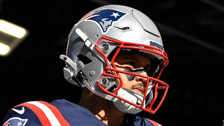 Nov 2, 2025; Foxborough, Massachusetts, USA; New England Patriots place kicker Andy Borregales (36) heads to the field before a game against the Atlanta Falcons at Gillette Stadium. Mandatory Credit: Eric Canha-Imagn Images Nov 2, 2025; Foxborough, Massachusetts, USA; New England Patriots place kicker Andy Borregales (36) heads to the field before a game against the Atlanta Falcons at Gillette Stadium. Mandatory Credit: Eric Canha-Imagn Images