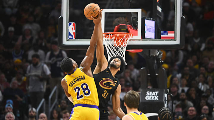 Los Lakers tendrían que ofrecer varios activos valiosos a Cavaliers