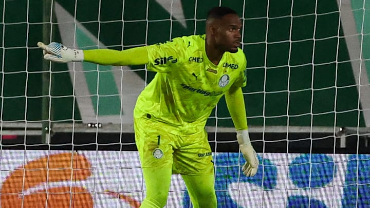 Carlos Miguel começou 2026 como goleiro titular do Palmeiras