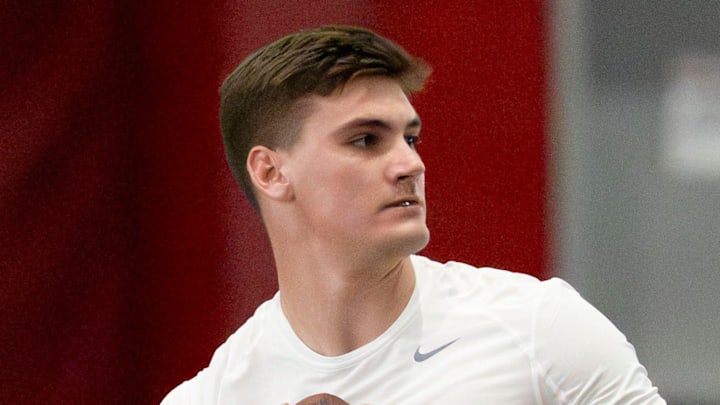 Alabama Quarterback Ty Simpson 