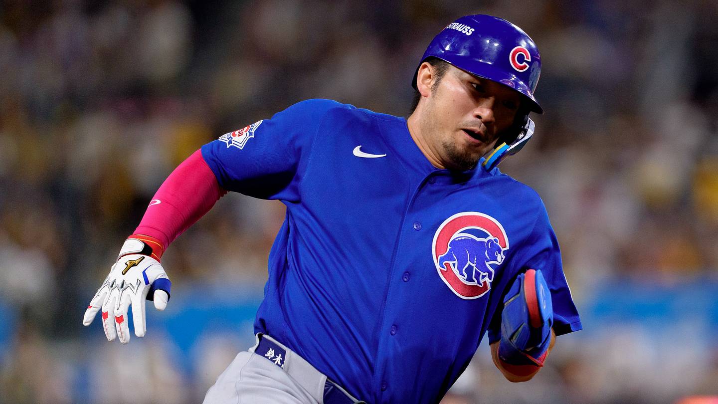 Every Chicago Cubs free agent, and the rivals who can steal them away