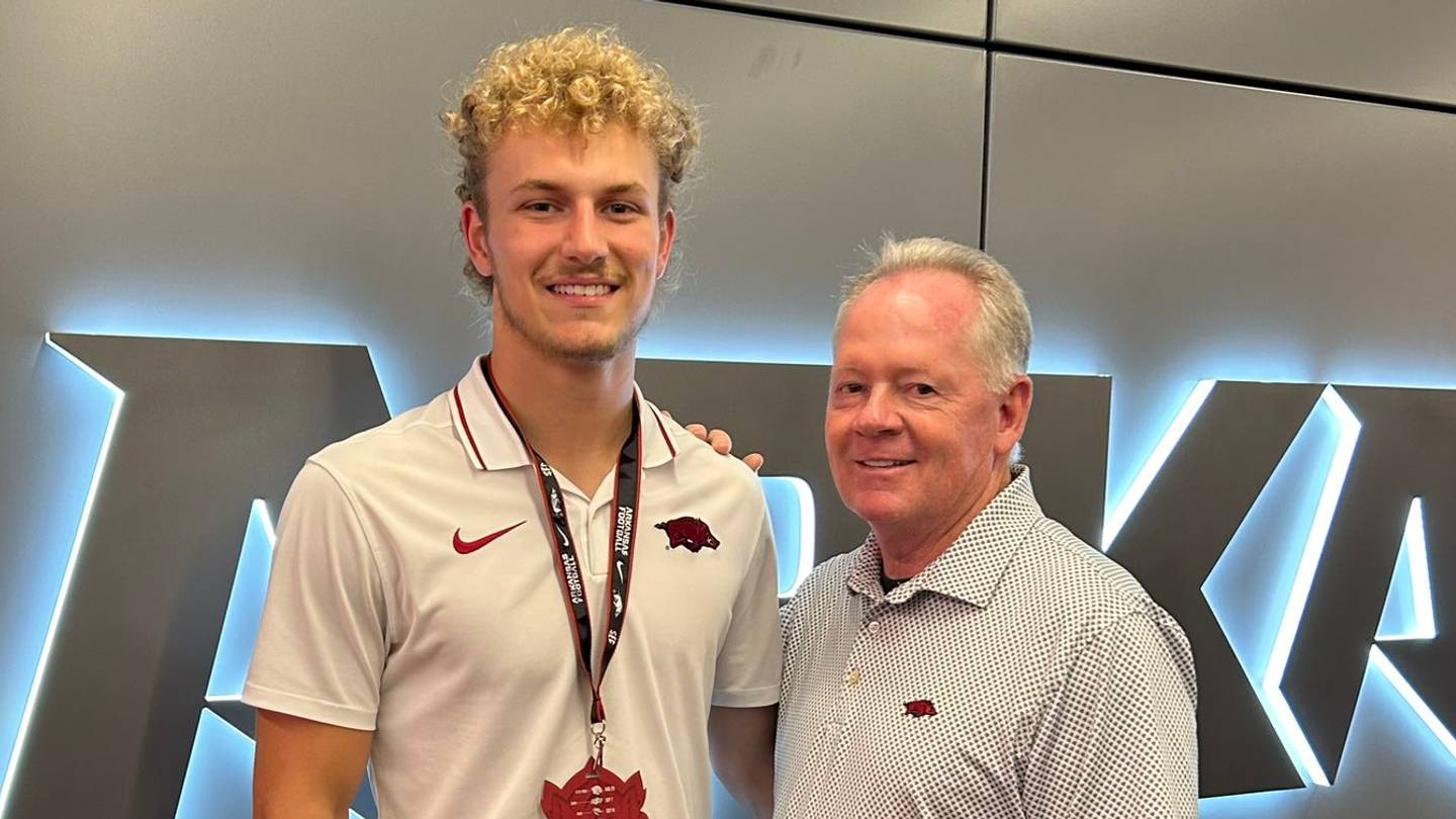 Razorbacks Commit Named Top-20 Quarterback Ahead of Senior Season