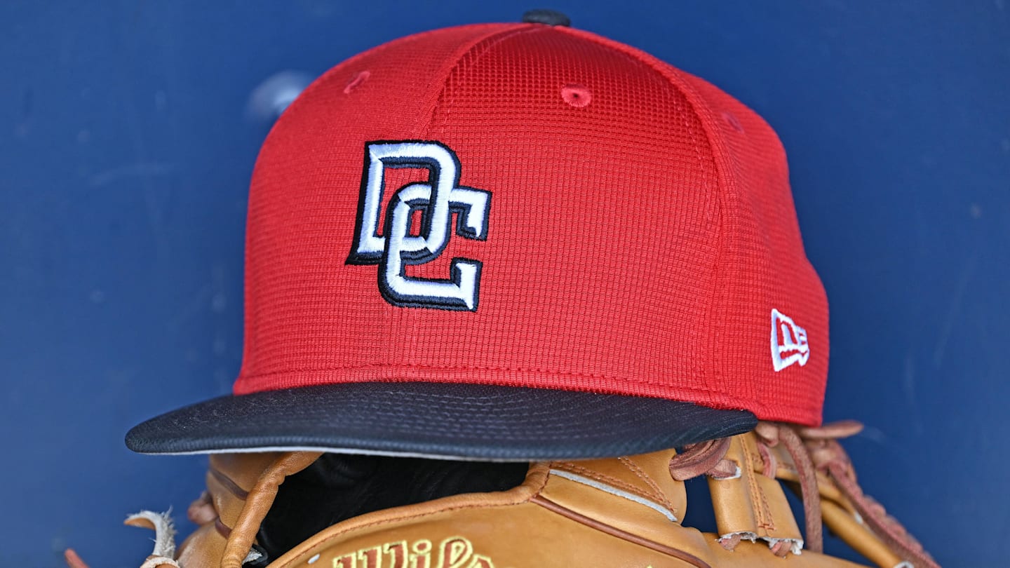 Nationals Sign Former Phillies Outfield Prospect