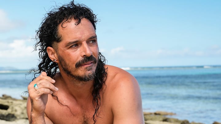 Cirie Fields speaking with castaways