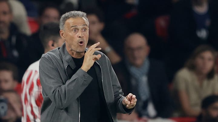 Luis Enrique était dépit après le raté d'Ousmane Dembélé. Luis Enrique était dépit après le raté d'Ousmane Dembélé.