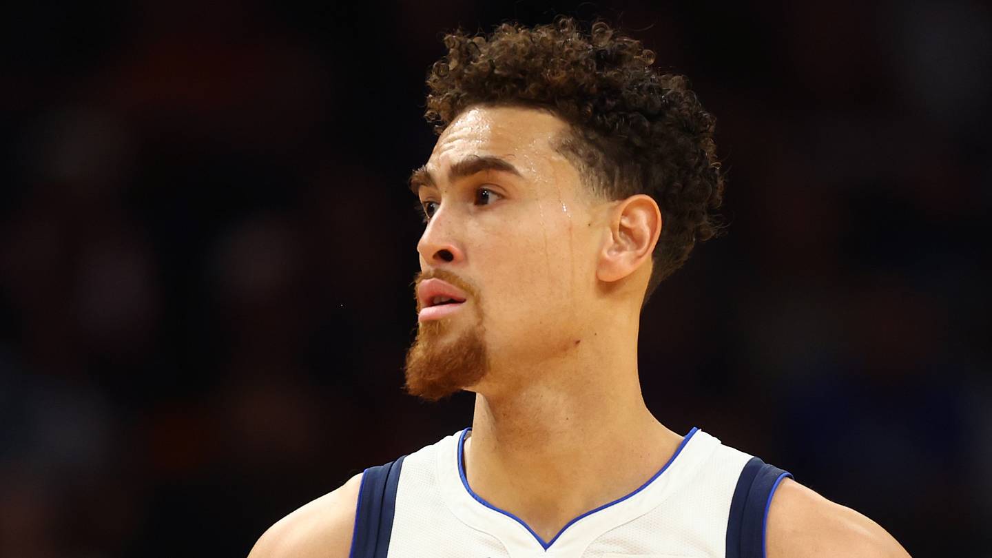 Mavericks are considering a risky Dwight Powell move they can't afford to make