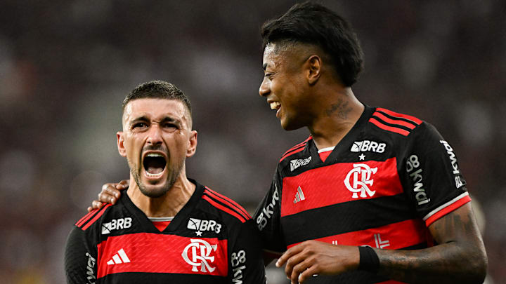 Flamengo venceu o jogo de ida contra o Corinthians