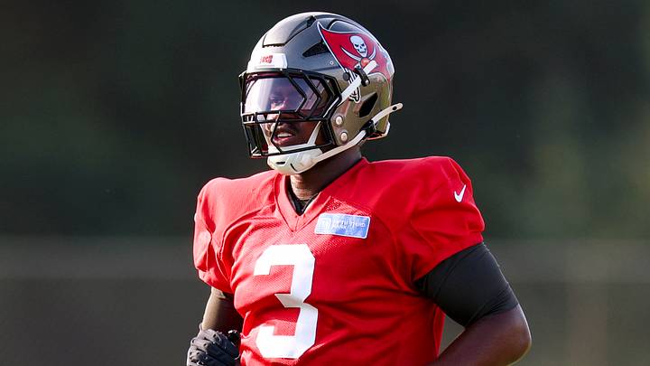 Tampa Bay Buccaneers linebacker Rueben Bain Jr. is dealing with a sprained AC joint.