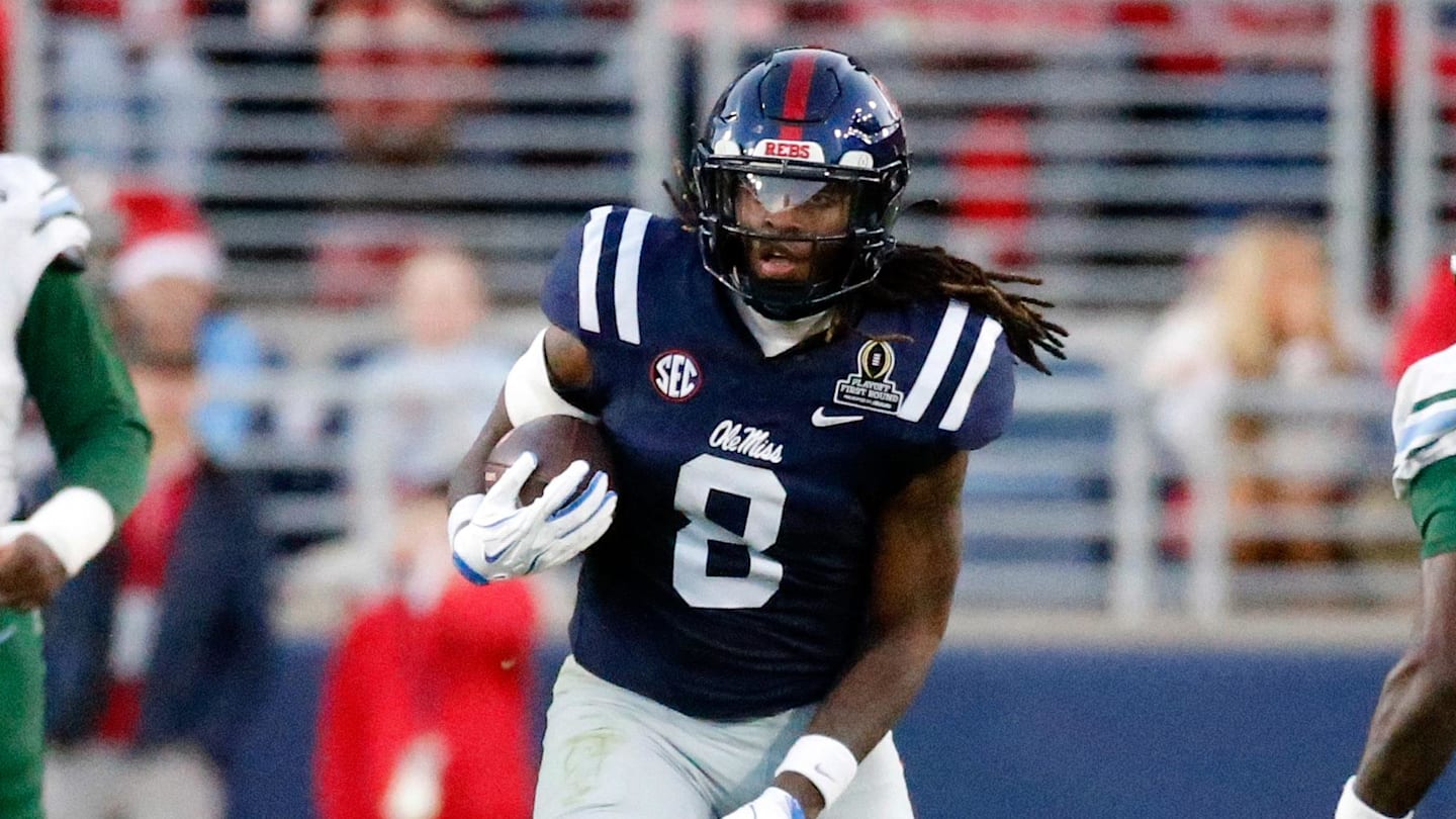 One Patriots TE Target for Each Round of NFL Draft