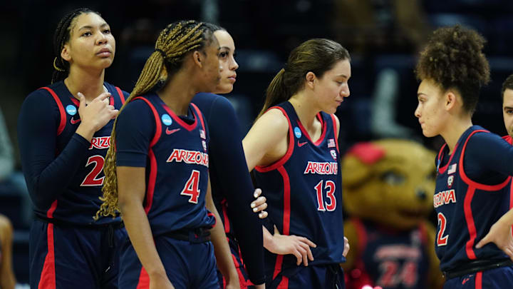 Mar 23, 2024; Storrs, Connecticut, USA; Arizona Wildcats head coach Adia Barnes with her team during a break in the action as they take on the Syracuse Orange at Harry A. Gampel Pavilion. Mandatory Credit: David Butler II-Imagn Images Mar 23, 2024; Storrs, Connecticut, USA; Arizona Wildcats head coach Adia Barnes with her team during a break in the action as they take on the Syracuse Orange at Harry A. Gampel Pavilion. Mandatory Credit: David Butler II-Imagn Images