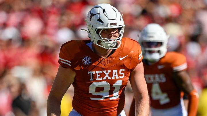 Texas Longhorns defensive end Ethan Burke (91) during the game between the Texas Longhorns and the Oklahoma Sooners at the Cotton Bowl. Texas Longhorns defensive end Ethan Burke (91) during the game between the Texas Longhorns and the Oklahoma Sooners at the Cotton Bowl.