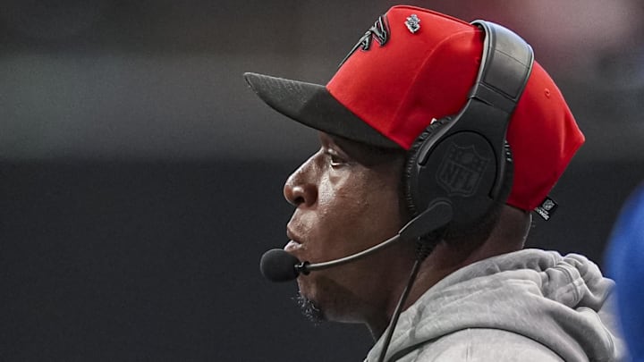 Atlanta Falcons coach Raheem Morris has been criticized for several clock management decisions vs. the Washington Commanders. Atlanta Falcons coach Raheem Morris has been criticized for several clock management decisions vs. the Washington Commanders.