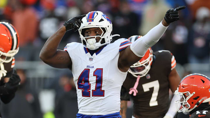 Buffalo Bills fullback Reggie Gilliam (41) reacts after a first down against the Cleveland Browns during the second half at Huntington Bank Field.