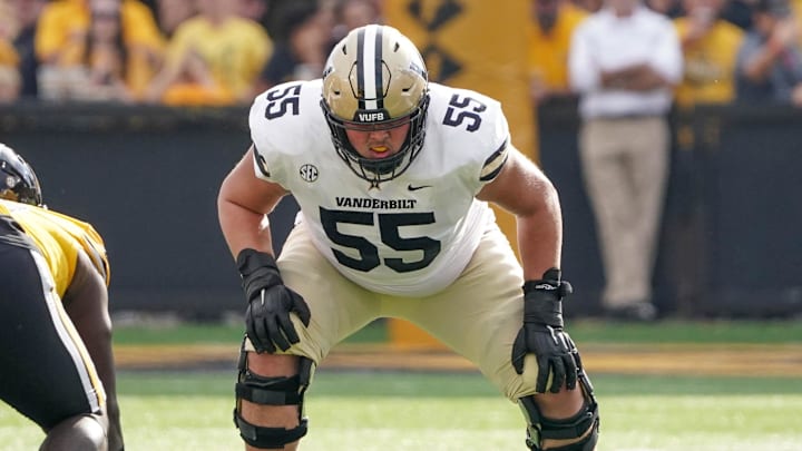 Oct 22, 2022; Columbia, Missouri, USA; Vanderbilt Commodores offensive lineman Delfin Xavier Castillo (64) and offensive lineman Gunnar Hansen (55) and tight end Ben Bresnahan (86) on the line of scrimmage against the Missouri Tigers during the game at Faurot Field at Memorial Stadium. Mandatory Credit: Denny Medley-Imagn Images Oct 22, 2022; Columbia, Missouri, USA; Vanderbilt Commodores offensive lineman Delfin Xavier Castillo (64) and offensive lineman Gunnar Hansen (55) and tight end Ben Bresnahan (86) on the line of scrimmage against the Missouri Tigers during the game at Faurot Field at Memorial Stadium. Mandatory Credit: Denny Medley-Imagn Images