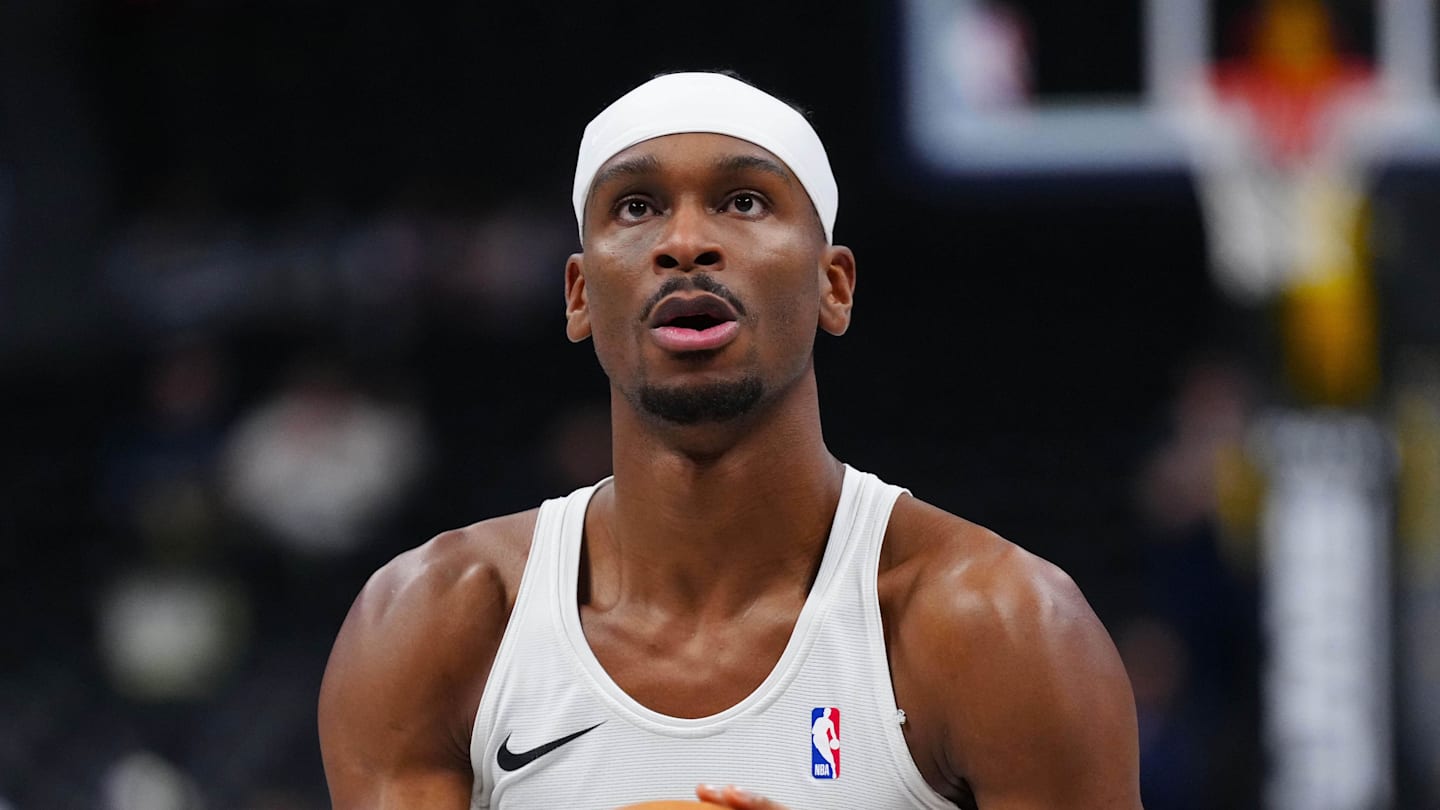 OKC Thunder, Suns Combine to List 18 Players on Injury Report for Season Finale