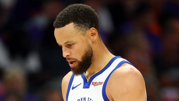 Apr 17, 2026; Phoenix, Arizona, USA; Golden State Warriors guard Stephen Curry (30) against the Phoenix Suns during the play-in rounds of the 2026 NBA Playoffs at Mortgage Matchup Center. Mandatory Credit: Mark J. Rebilas-Imagn Images