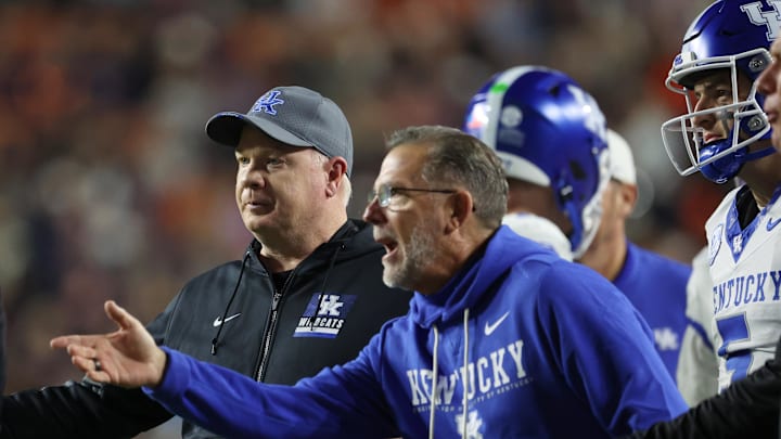Nov 1, 2025; Auburn, Alabama, USA;  Kentucky Wildcats head coach Mark Stoops during the third quarter against the Auburn Tigers at Jordan-Hare Stadium. Mandatory Credit: John Reed-Imagn Images