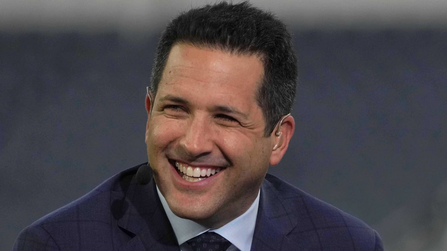 Adam Schefter is dropping breadcrumbs about major Commanders draft move