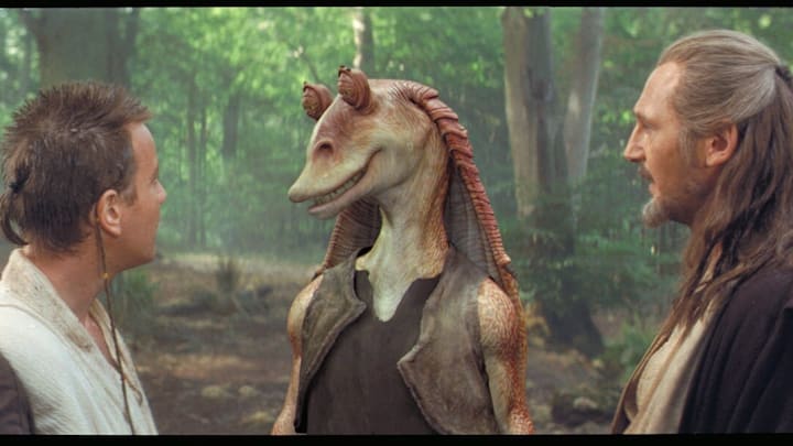 Jar Jar Binks with Obi-Wan Kenobi and Qui-Gon Jinn in Star Wars: Episode I – The Phantom Menace