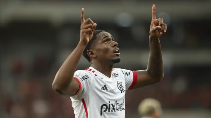 Evertton Araújo marcou primeiro gol pelo Flamengo