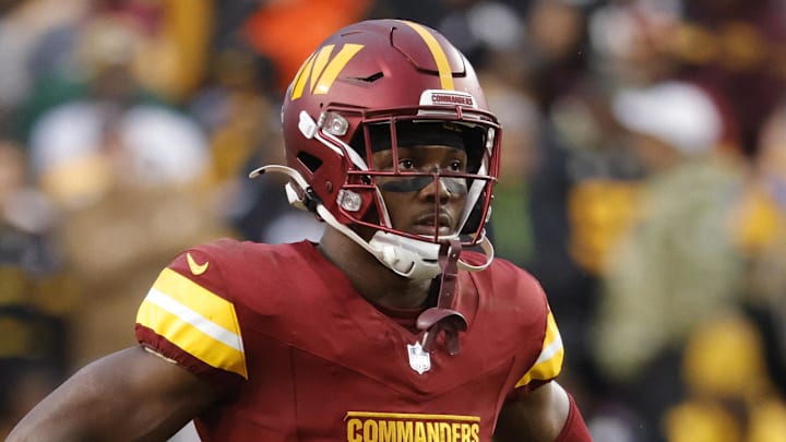 Washington Commanders wide receiver Terry McLaurin (17) looks on from the field during final minute of the game against the Pittsburgh Steelers at Northwest Stadium. Mandatory Credit: Amber Searls-Imagn Images Washington Commanders wide receiver Terry McLaurin (17) looks on from the field during final minute of the game against the Pittsburgh Steelers at Northwest Stadium. Mandatory Credit: Amber Searls-Imagn Images
