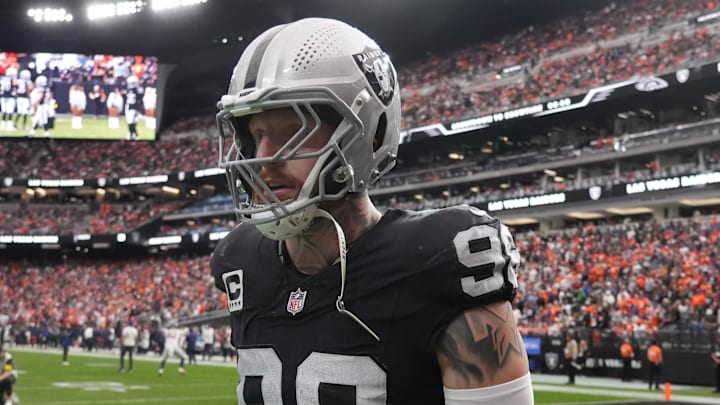 Dec 7, 2025; Paradise, Nevada, USA; Las Vegas Raiders defensive end Maxx Crosby (98) on the field prior to a game against the Denver Broncos at Allegiant Stadium. Mandatory Credit: Kirby Lee-Imagn Images Dec 7, 2025; Paradise, Nevada, USA; Las Vegas Raiders defensive end Maxx Crosby (98) on the field prior to a game against the Denver Broncos at Allegiant Stadium. Mandatory Credit: Kirby Lee-Imagn Images