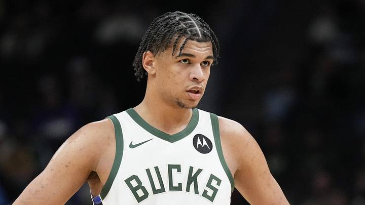 Milwaukee Bucks forward Ousmane Dieng (21) during the game against the Phoenix Suns at Fiserv Forum on March 10, 2026.