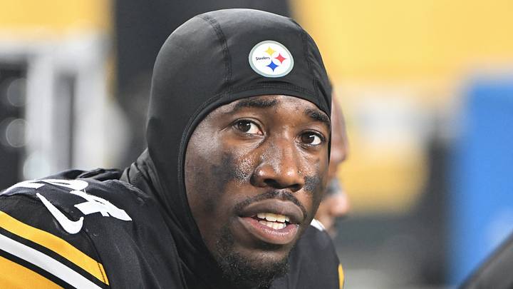 Oct 6, 2024; Pittsburgh, Pennsylvania, USA; Pittsburgh Steelers cornerback Joey Porter Jr. (24) looks at the action during the first quarter against the Dallas Cowboys at Acrisure Stadium. Mandatory Credit: Barry Reeger-Imagn Images Oct 6, 2024; Pittsburgh, Pennsylvania, USA; Pittsburgh Steelers cornerback Joey Porter Jr. (24) looks at the action during the first quarter against the Dallas Cowboys at Acrisure Stadium. Mandatory Credit: Barry Reeger-Imagn Images