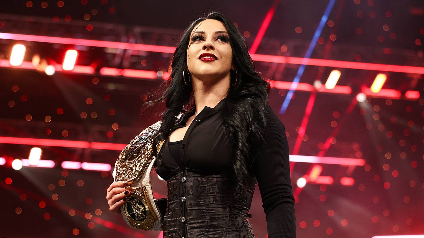 Reported Reason Why Stephanie Vaquer is Out of Action 