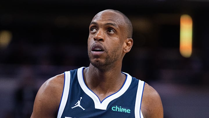 Dallas Mavericks forward Khris Middleton (20) in the second half against the Indiana Pacers at Gainbridge Fieldhouse on February 22, 2026.