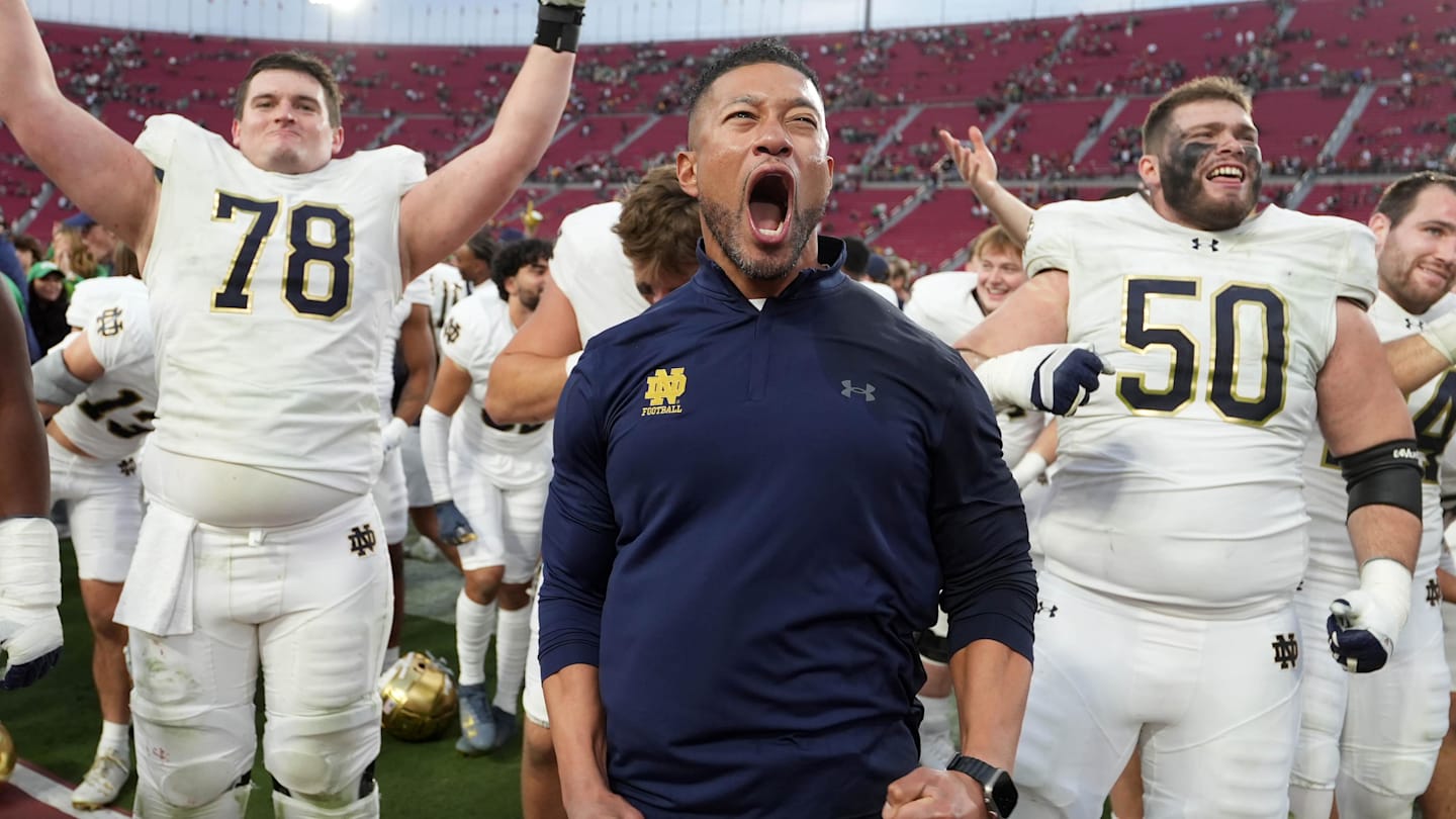 NOTRE DAME FIGHTING IRISH NEWS visual data 3