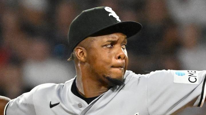 Aug 5, 2026; Boston, Massachusetts, USA; Chicago White Sox pitcher Huascar Brazoban (50) pitches against the Boston Red Sox during the seventh inning at Fenway Park. Mandatory Credit: Eric Canha-Imagn Images Aug 5, 2026; Boston, Massachusetts, USA; Chicago White Sox pitcher Huascar Brazoban (50) pitches against the Boston Red Sox during the seventh inning at Fenway Park. Mandatory Credit: Eric Canha-Imagn Images