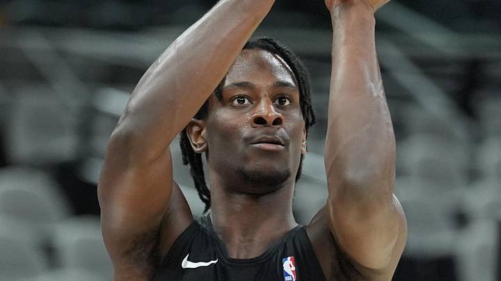 Mar 30, 2026; San Antonio, Texas, USA;  Chicago Bulls forward Leonard Miller (11) warms up before the game against the San Antonio Spurs at Frost Bank Center. Mandatory Credit: Daniel Dunn-Imagn Images