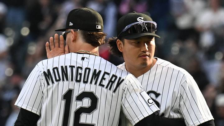 Sep 27, 2026; Chicago, Illinois, USA; Chicago White Sox shortstop Colson Montgomery (12) and first baseman Munetaka Murakami (5) after the game against the Colorado Rockies at Rate Field. Mandatory Credit: Matt Marton-Imagn Images Sep 27, 2026; Chicago, Illinois, USA; Chicago White Sox shortstop Colson Montgomery (12) and first baseman Munetaka Murakami (5) after the game against the Colorado Rockies at Rate Field. Mandatory Credit: Matt Marton-Imagn Images
