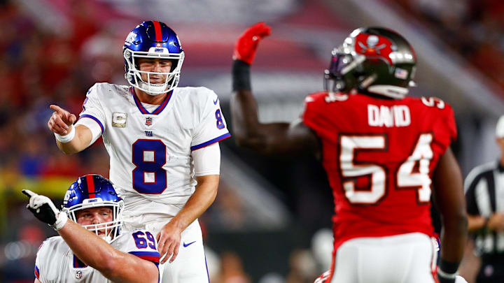 Nov 22, 2021; Tampa, Florida, USA;  New York Giants quarterback Daniel Jones (8) controls the line in the first half against the Tampa Bay Buccaneers at Raymond James Stadium. Mandatory Credit: Nathan Ray Seebeck-Imagn Images