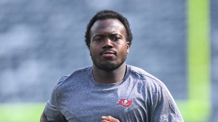 Tampa Bay Buccaneers linebacker Rueben Bain Jr. (3) warms up before a game against the New York Giants Tampa Bay Buccaneers linebacker Rueben Bain Jr. (3) warms up before a game against the New York Giants