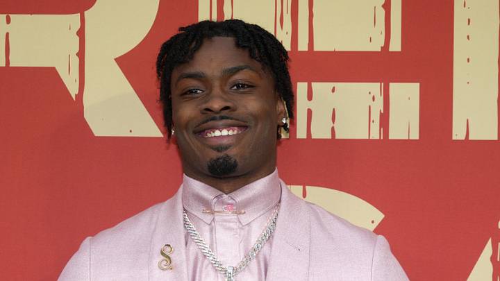 Apr 24, 2025; Green Bay, WI, USA; Georgia Bulldogs safety Malaki Starks on the red carpet before the 2025 NFL Draft at Lambeau Field. Mandatory Credit: Kirby Lee-Imagn Images Apr 24, 2025; Green Bay, WI, USA; Georgia Bulldogs safety Malaki Starks on the red carpet before the 2025 NFL Draft at Lambeau Field. Mandatory Credit: Kirby Lee-Imagn Images
