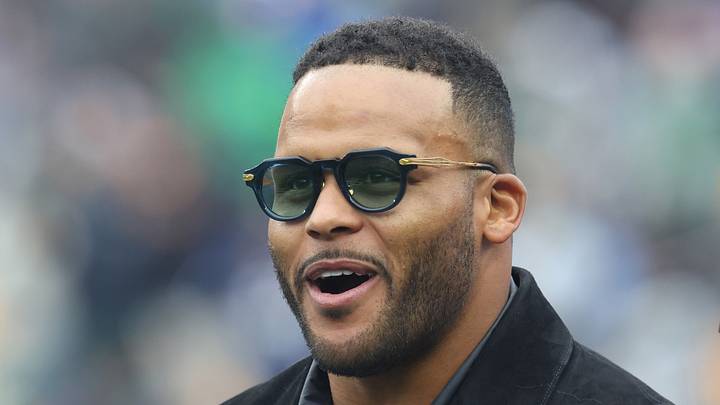 Nov 15, 2025; Pittsburgh, Pennsylvania, USA; Pittsburgh Panthers former defensive end Aaron Donald reacts as his jersey is retired in a ceremony during half-time of the game against the Notre Dame Fighting Irish at Acrisure Stadium. Mandatory Credit: Charles LeClaire-Imagn Images Nov 15, 2025; Pittsburgh, Pennsylvania, USA; Pittsburgh Panthers former defensive end Aaron Donald reacts as his jersey is retired in a ceremony during half-time of the game against the Notre Dame Fighting Irish at Acrisure Stadium. Mandatory Credit: Charles LeClaire-Imagn Images