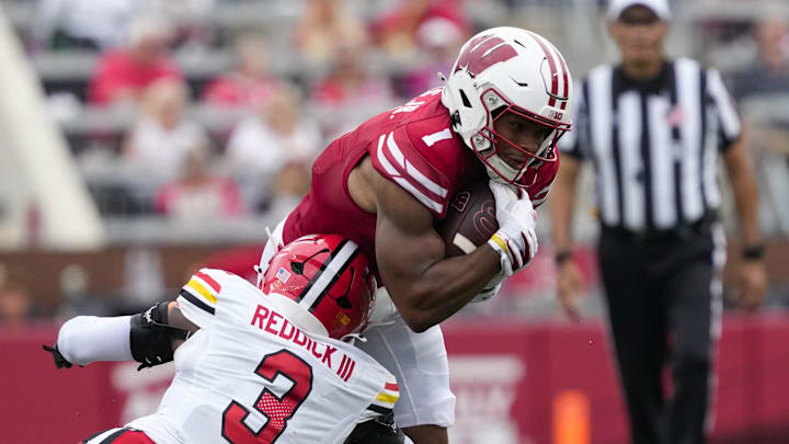 Wisconsin Badgers wide receiver Chris Brooks Jr. (1) is one of only two starters from Week 1 who is returning for the 2026 season.
