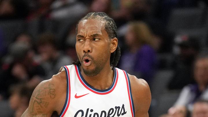 Kawhi Leonard has officially been traded to the Raptors