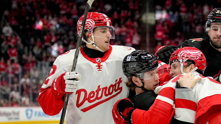 Buffalo Sabres v Detroit Red Wings
