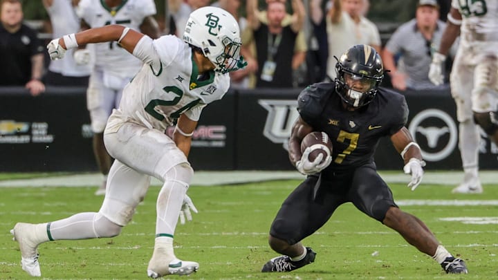 UCF Knights running back RJ Harvey (7)
