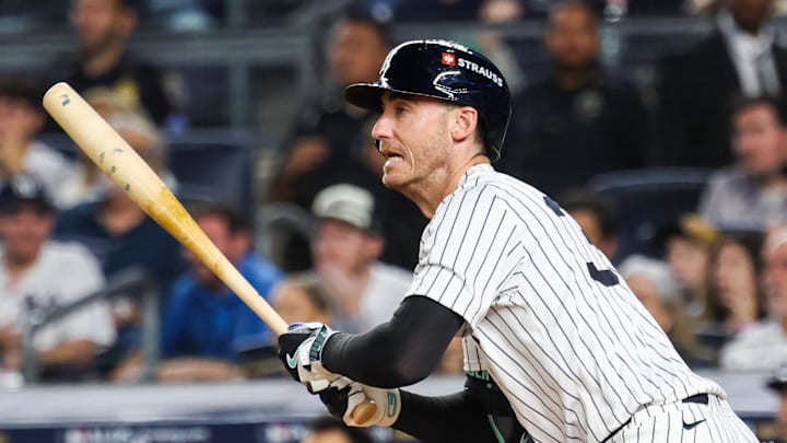 Oct 7, 2025; Bronx, New York, USA; New York Yankees outfielder Cody Bellinger (35) hits a single in the third inning against the Toronto Blue Jays during game three of the ALDS round for the 2025 MLB playoffs at Yankee Stadium. Mandatory Credit: Vincent Carchietta-Imagn Images Oct 7, 2025; Bronx, New York, USA; New York Yankees outfielder Cody Bellinger (35) hits a single in the third inning against the Toronto Blue Jays during game three of the ALDS round for the 2025 MLB playoffs at Yankee Stadium. Mandatory Credit: Vincent Carchietta-Imagn Images