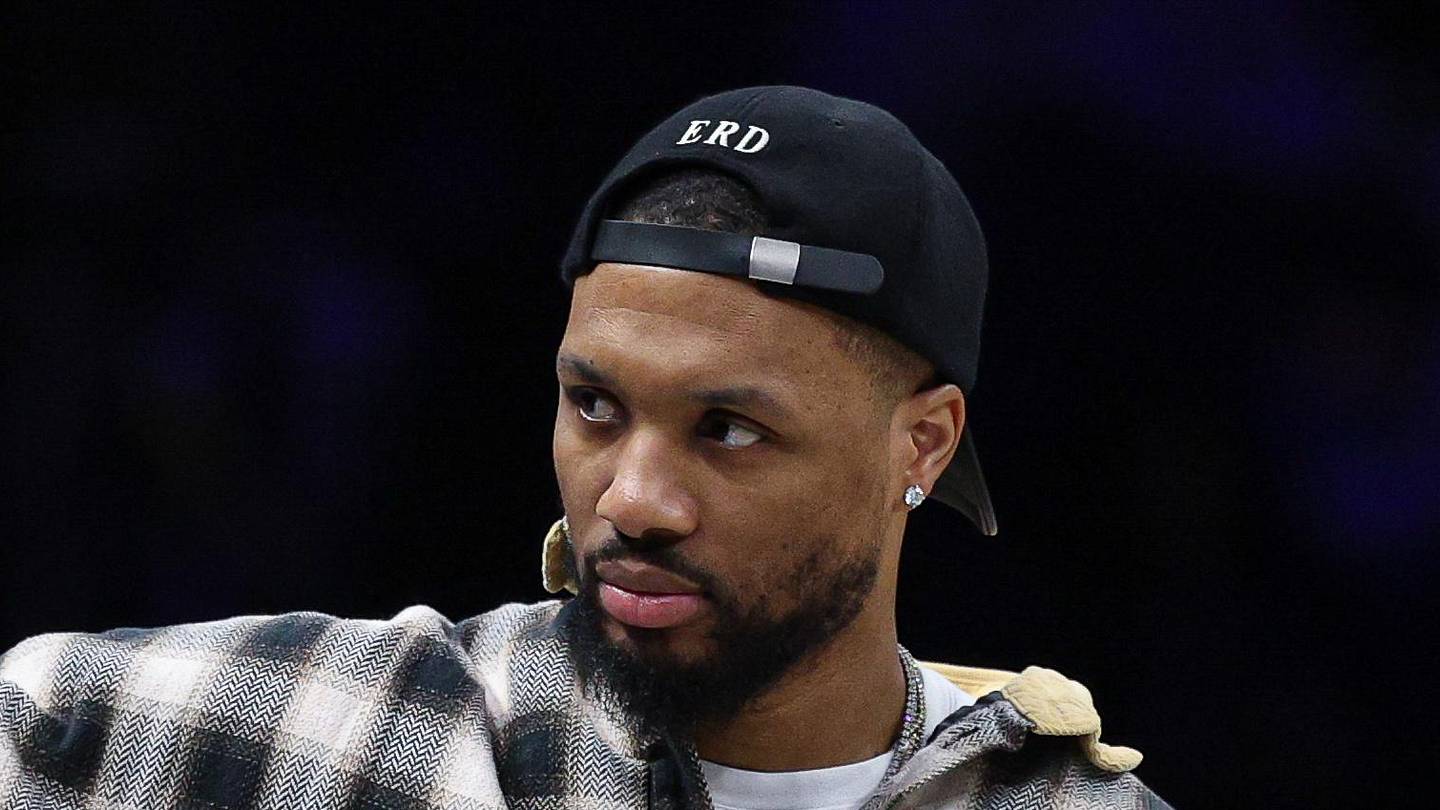 Blazers Need More Than Damian Lillard's Return to 