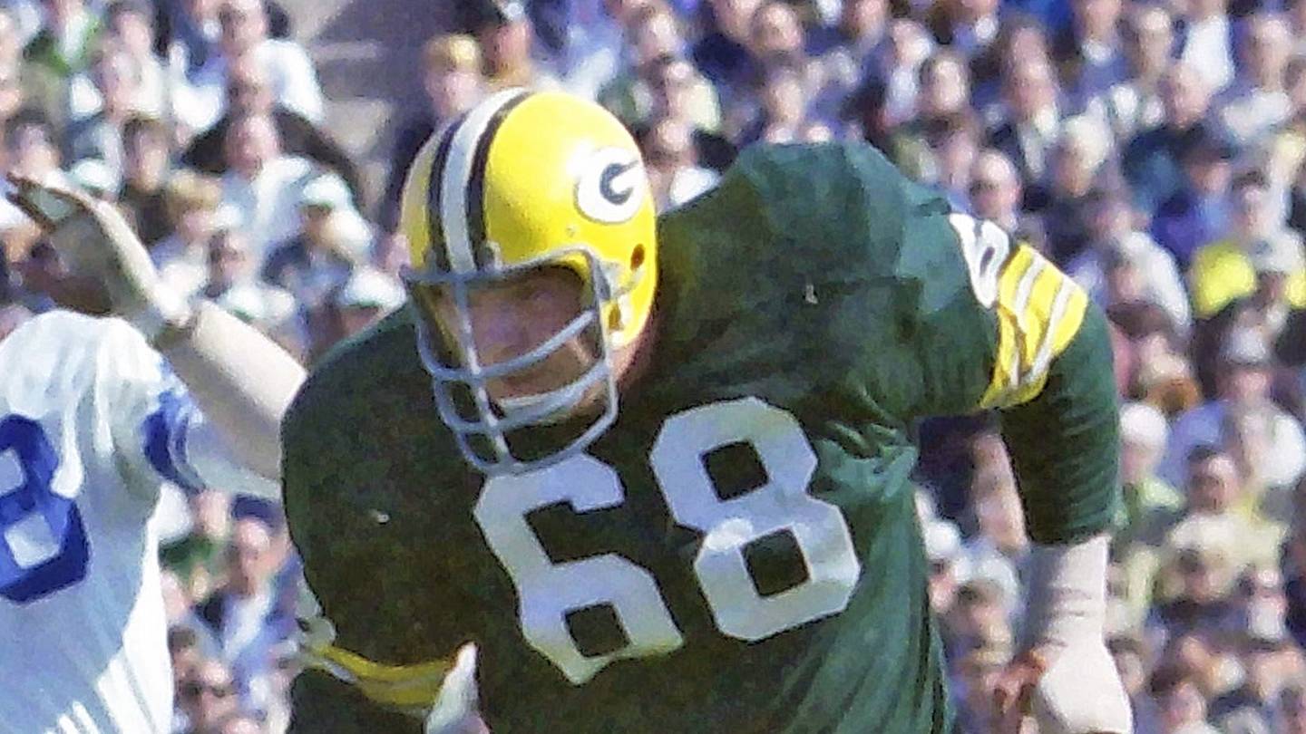 Best Green Bay Packers player to wear No. 68 nearly gave up football