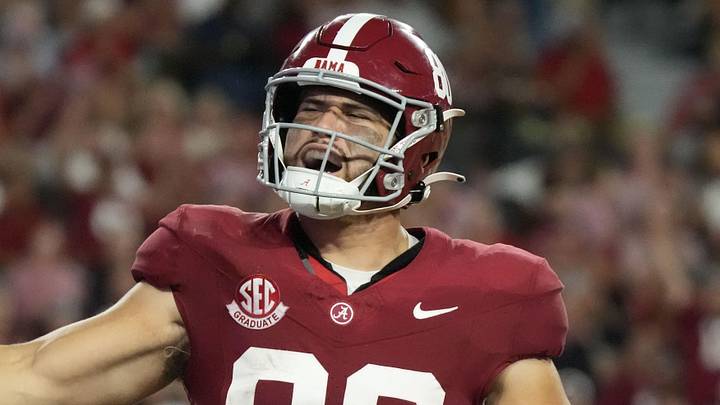 Alabama tight end Josh Cuevas