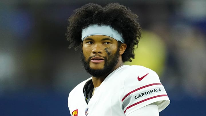 Dec 28, 2024; Inglewood, California, USA; Arizona Cardinals quarterback Kyler Murray (1) look on against the Los Angeles Rams in the second half at SoFi Stadium. Mandatory Credit: Kirby Lee-Imagn Images