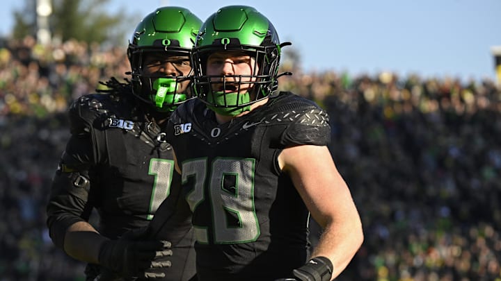 Oregon Ducks linebacker Bryce Boettcher Oregon Ducks linebacker Bryce Boettcher