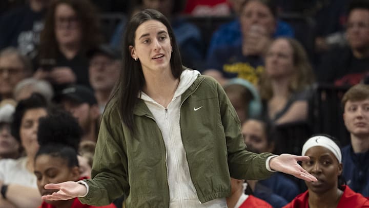 Aug 24, 2025; Minneapolis, Minnesota, USA; Indiana Fever guard Caitlin Clark (22) looks on from the bench against the Minnesota Lynx in the second half at Target Center. Mandatory Credit: Jesse Johnson-Imagn Images Aug 24, 2025; Minneapolis, Minnesota, USA; Indiana Fever guard Caitlin Clark (22) looks on from the bench against the Minnesota Lynx in the second half at Target Center. Mandatory Credit: Jesse Johnson-Imagn Images