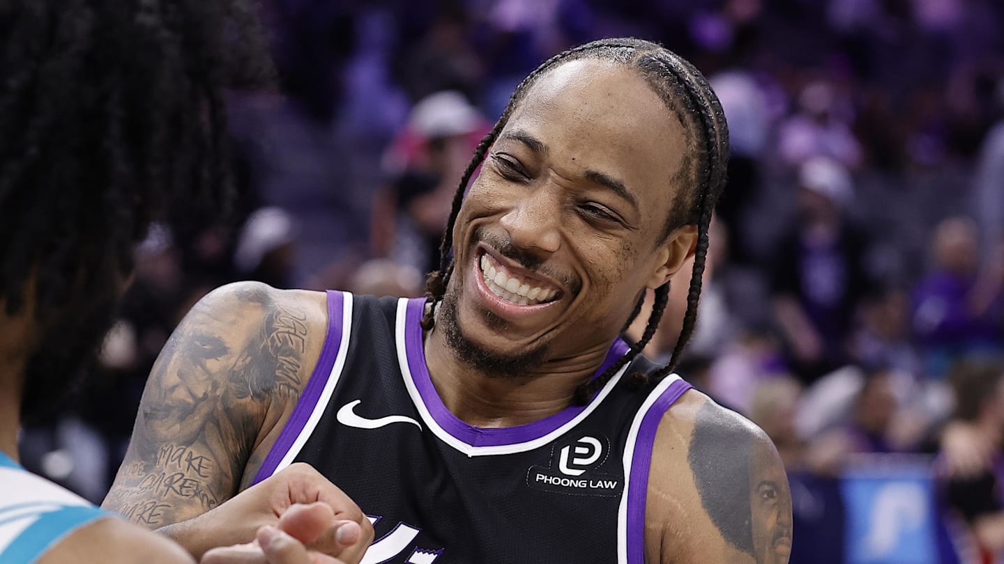 DeMar DeRozan Reacts to Passing Tim Duncan on All-Time Scoring List